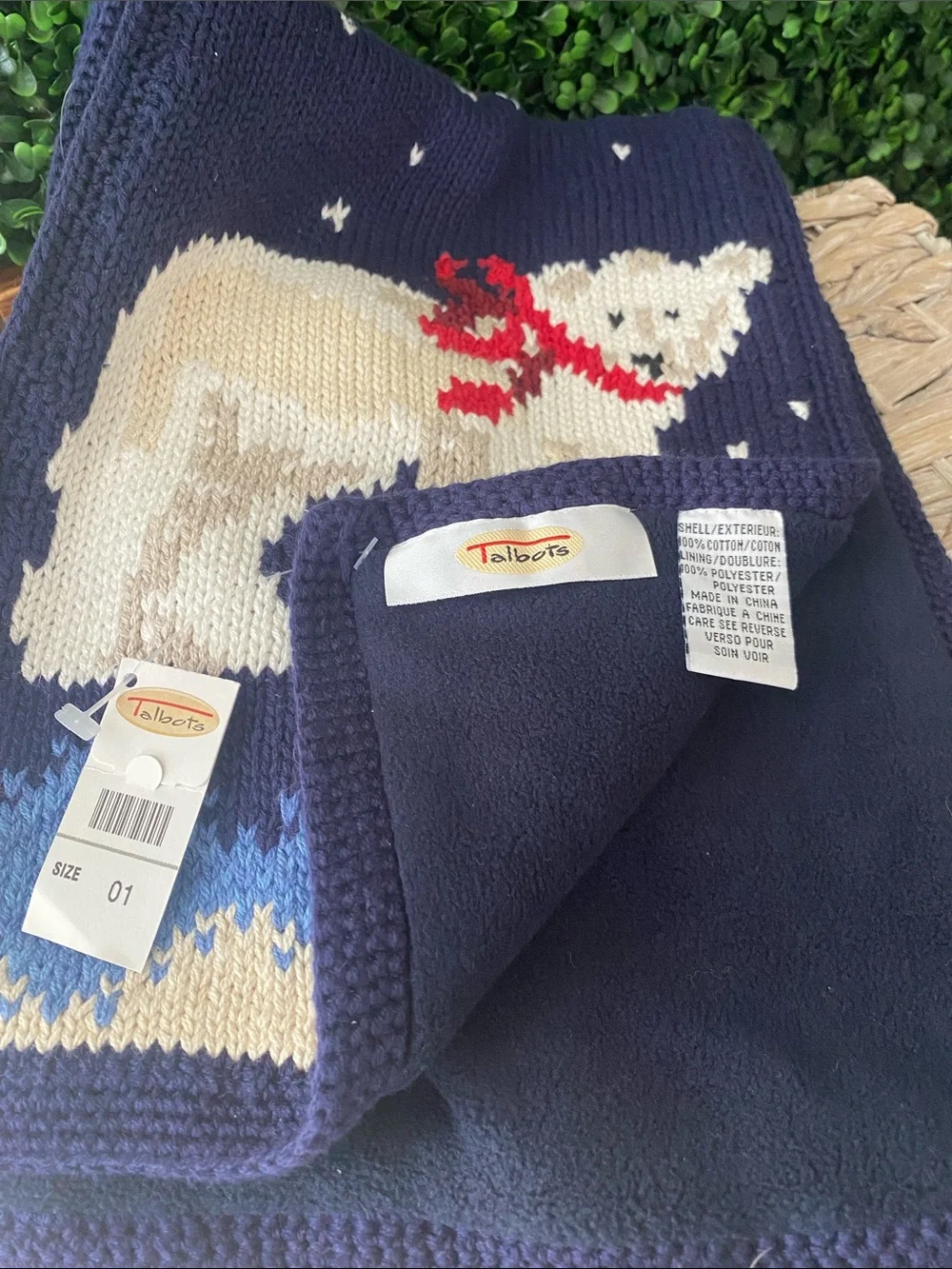 Talbots Navy Knit Scarf with Polar Bear Motifs and Red Bows